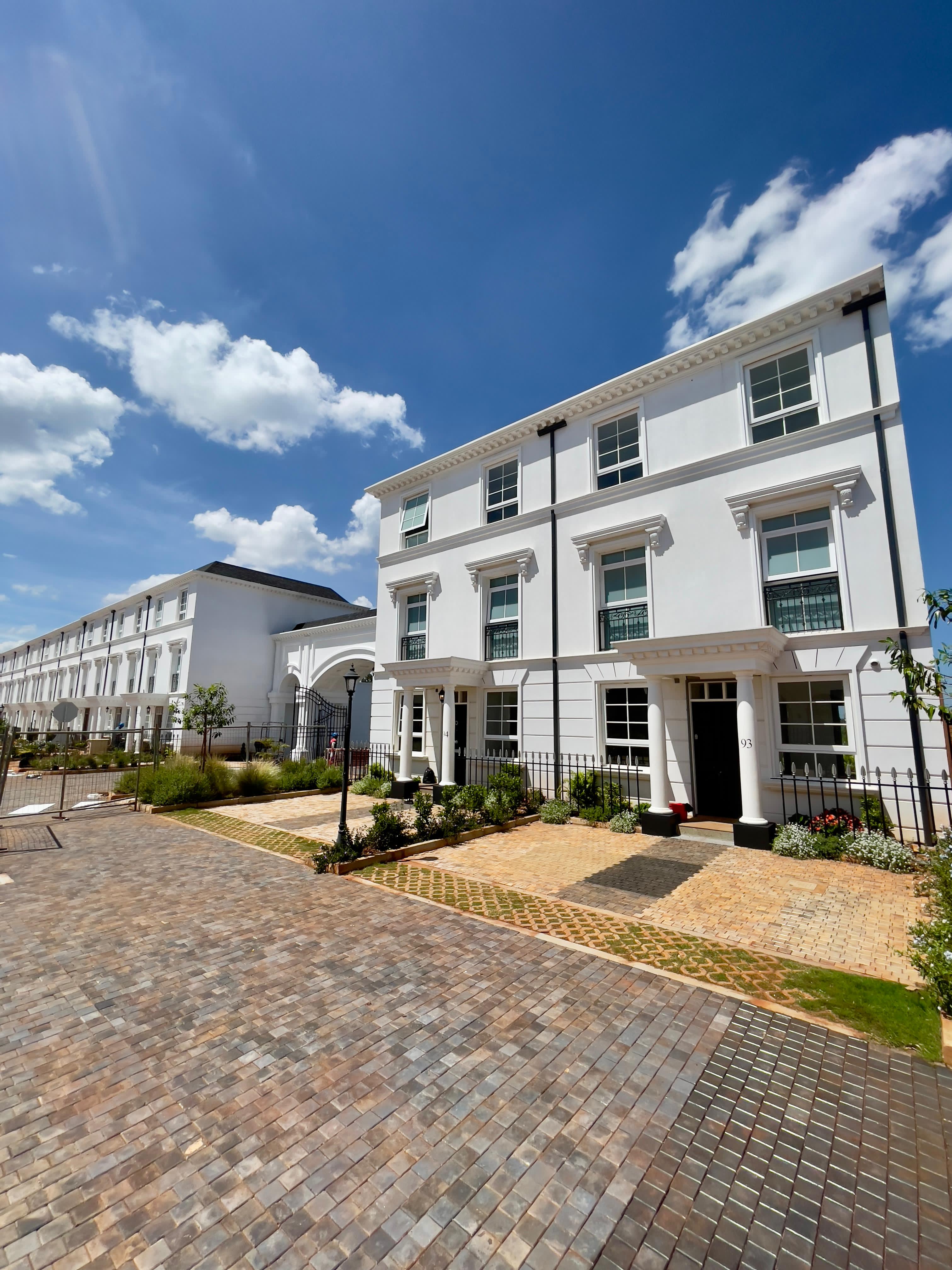 Luxury 3 & 4 Bedroom Townhouses in Tatu City